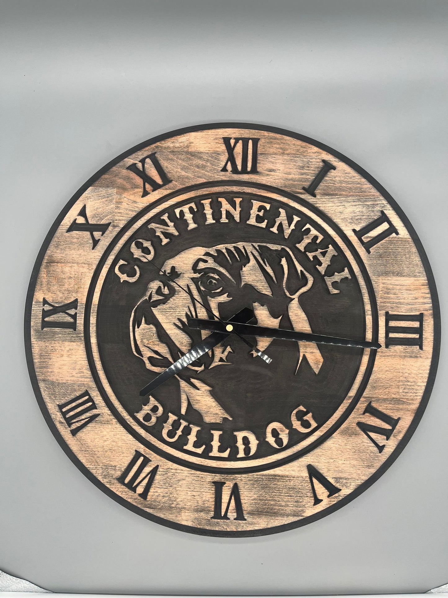 Wand-Uhr Continental Bulldog